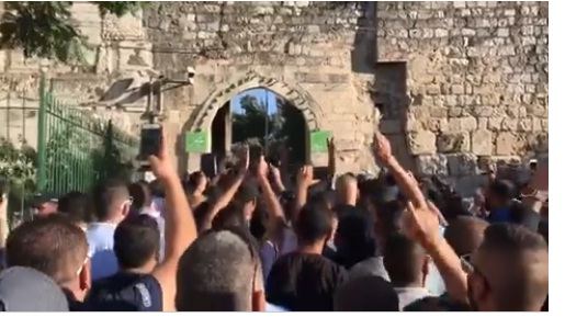 بعد ساعات من اغلاقه ... الاحتلال يعيد فتح ابواب المسجد الاقصى